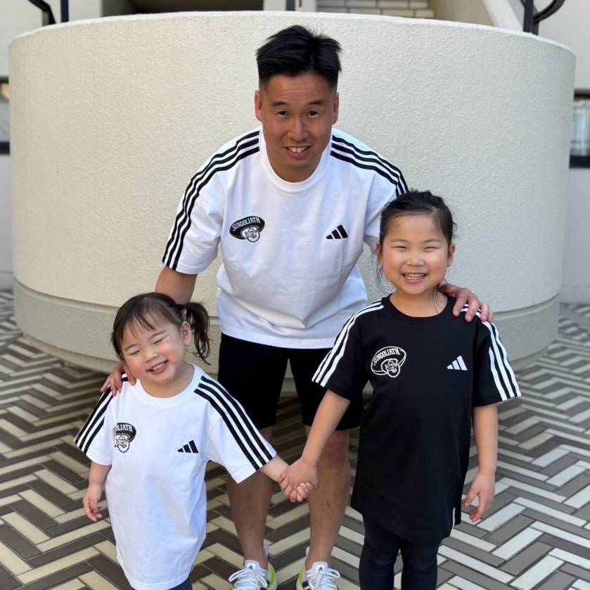 adidas＃24 K ESS+ 3ST Tシャツ