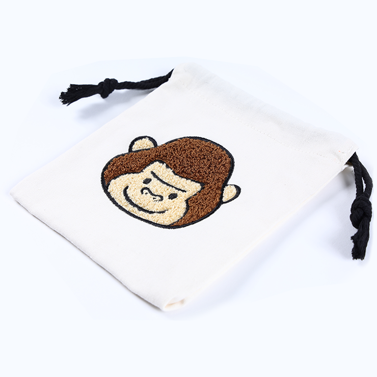 サガラ刺繍巾着