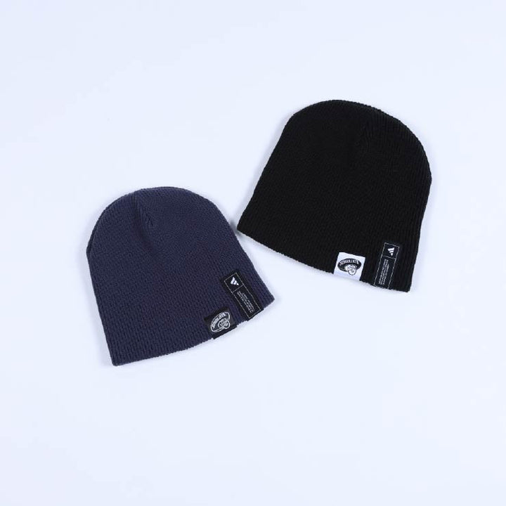 adidas＃40 ESS ビーニー