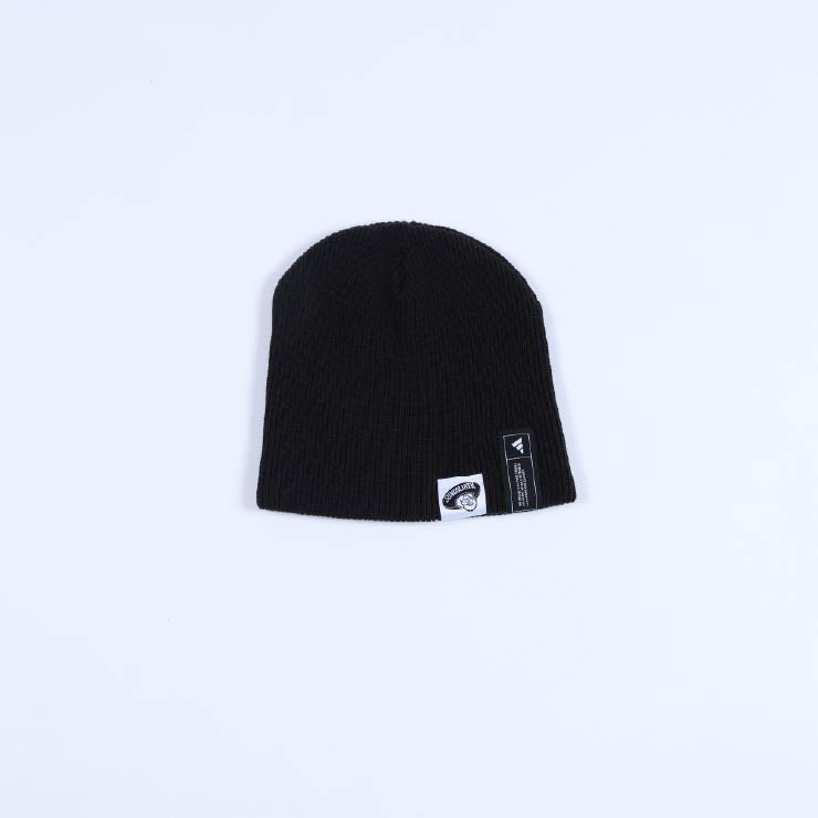 adidas＃40 ESS ビーニー